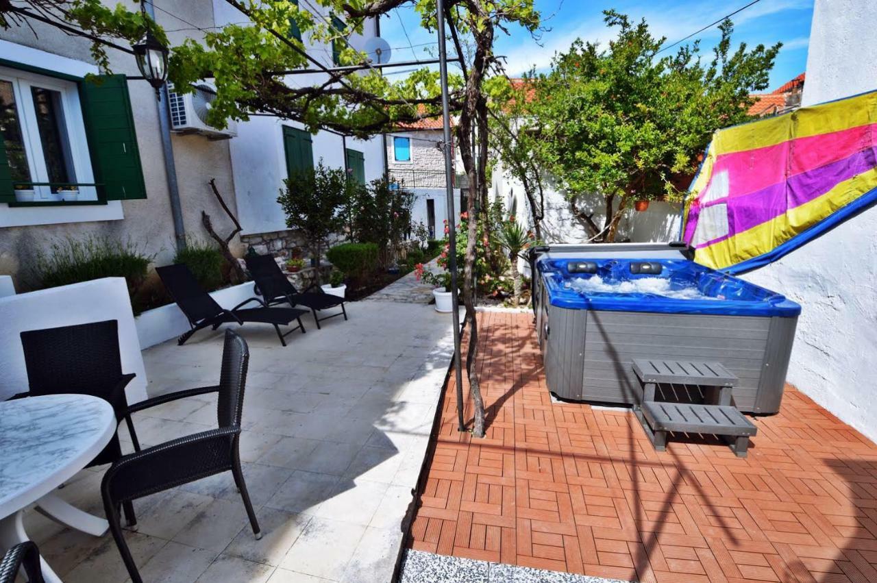 Apartman Martina เบทินา ภายนอก รูปภาพ