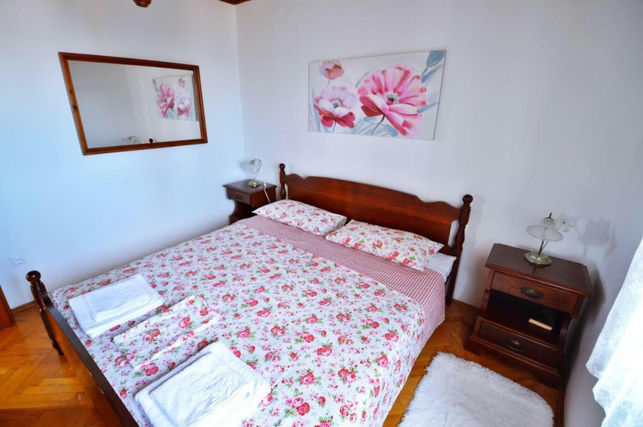 Apartman Martina เบทินา ภายนอก รูปภาพ